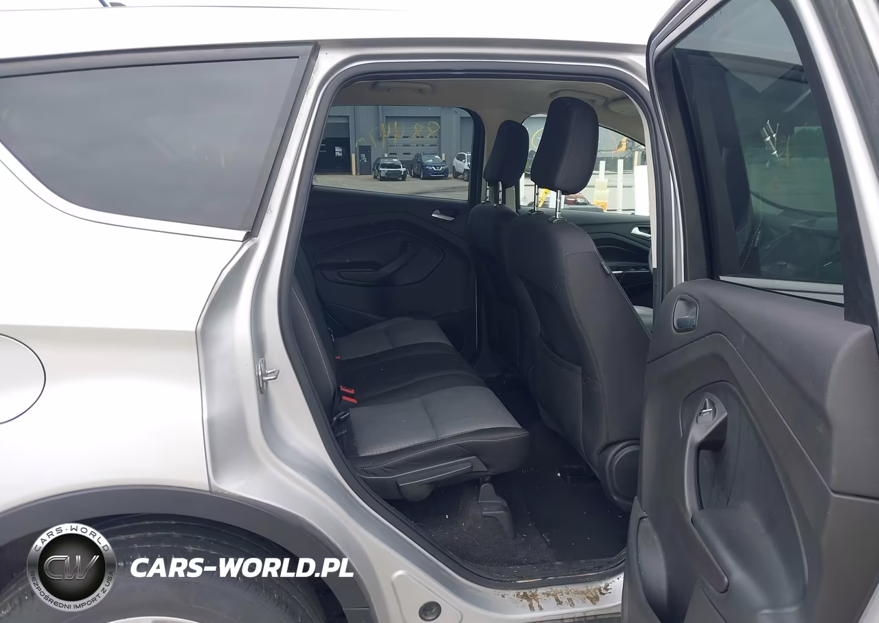 2019 Ford Escape Se VIN:1FMCU0GD0KUC23611 - 8