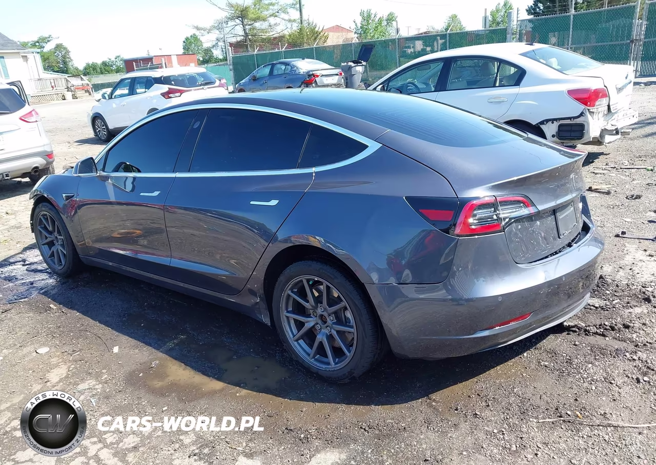 2019 Tesla Model 3 Long Range-Performance VIN:5YJ3E1EB8KF477326 - 3