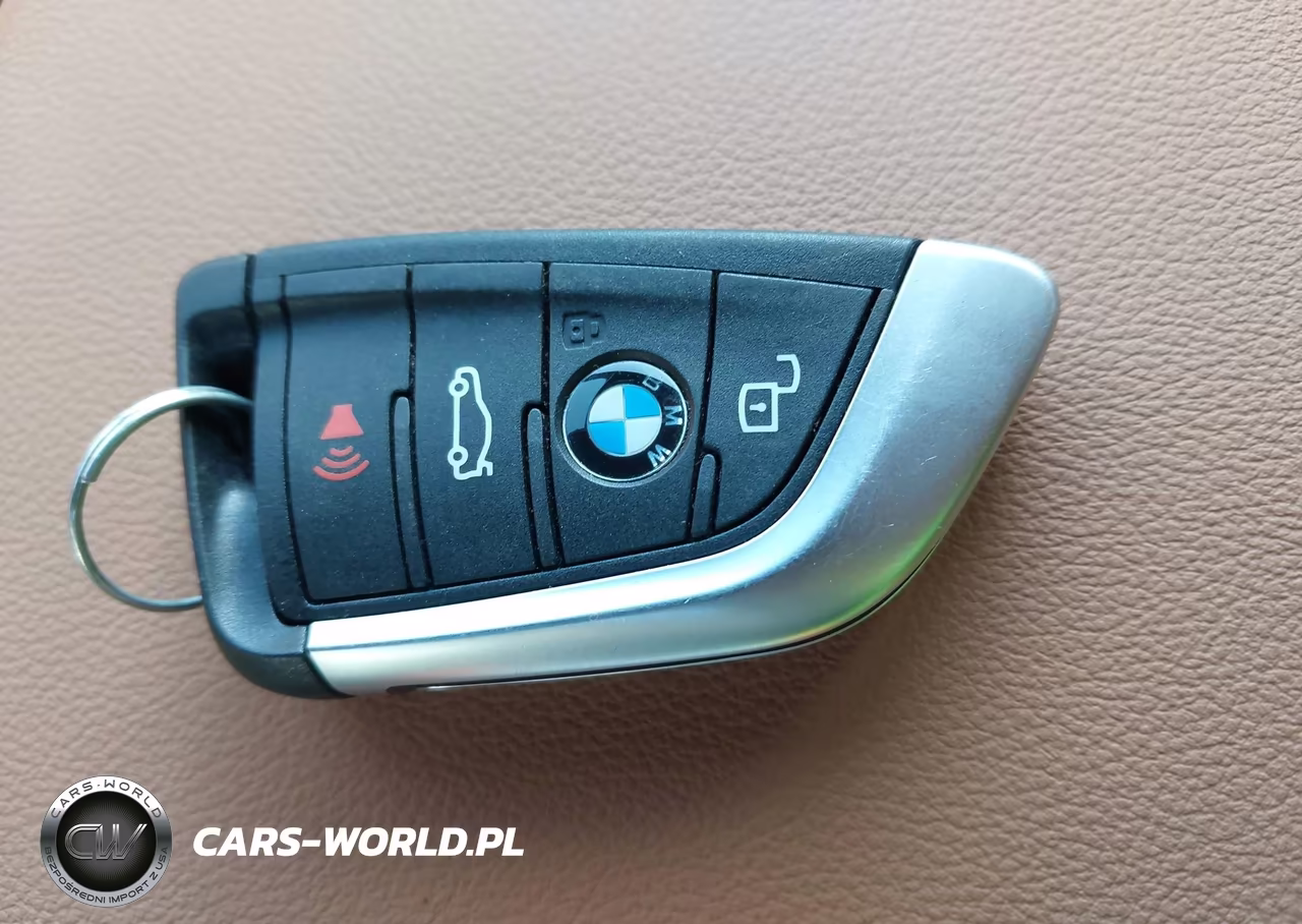 2025 BMW 330I xDrive VIN:3MW89CW00S8F00229 - 11