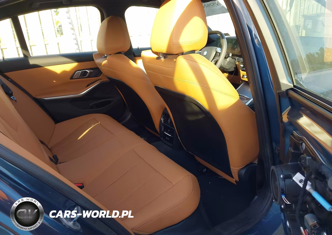 2025 BMW 330I xDrive VIN:3MW89CW00S8F00229 - 8