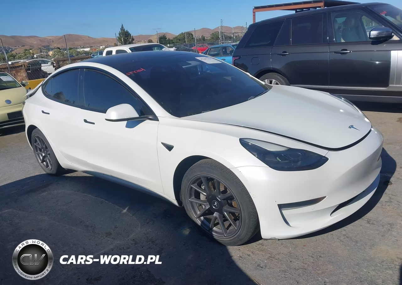 2021 Tesla Model 3 Standard Range Plus Rear-Wheel Drive
