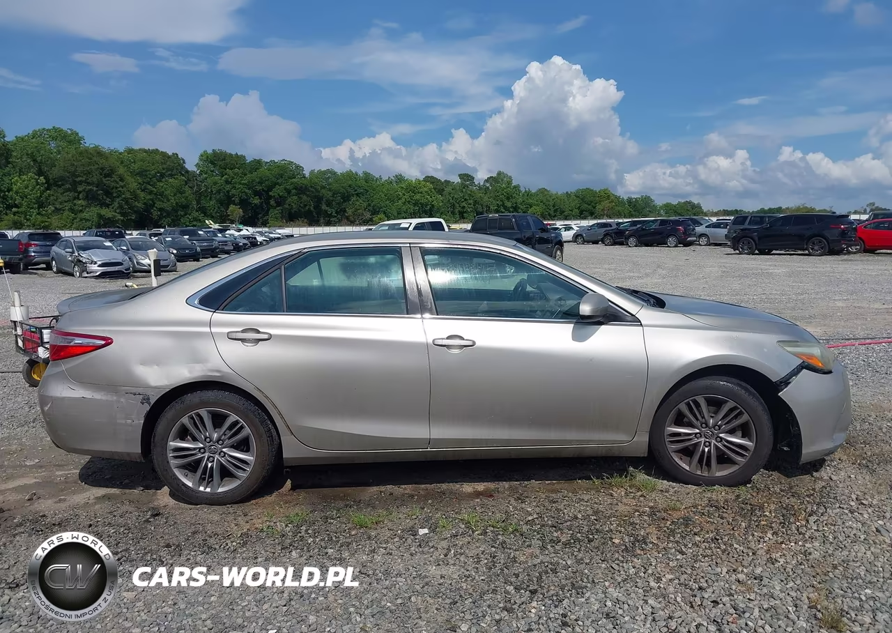 2015 Toyota Camry Se VIN:4T1BF1FK1FU485008 - 13