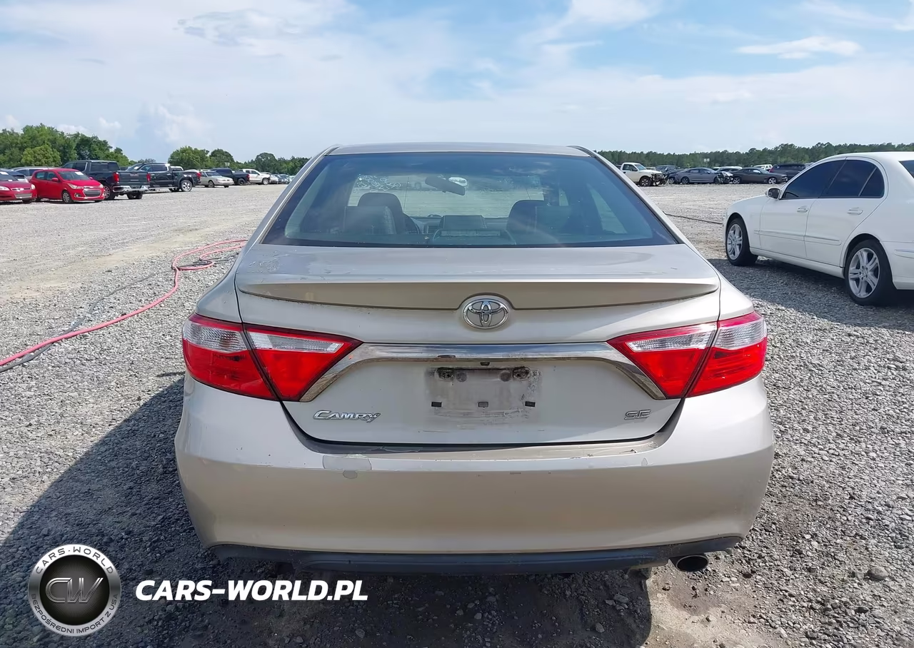 2015 Toyota Camry Se VIN:4T1BF1FK1FU485008 - 16