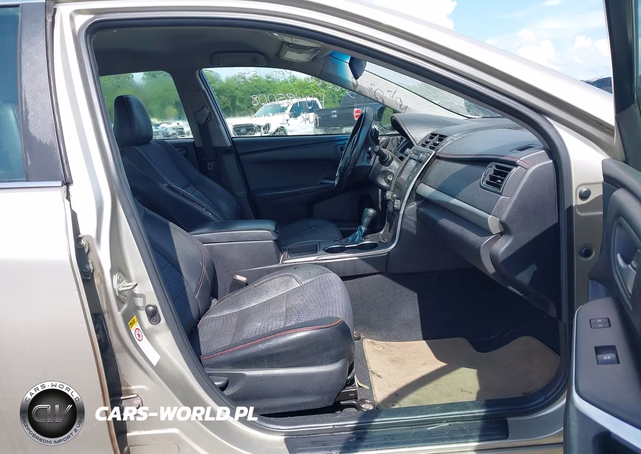 2015 Toyota Camry Se VIN:4T1BF1FK1FU485008 - 5