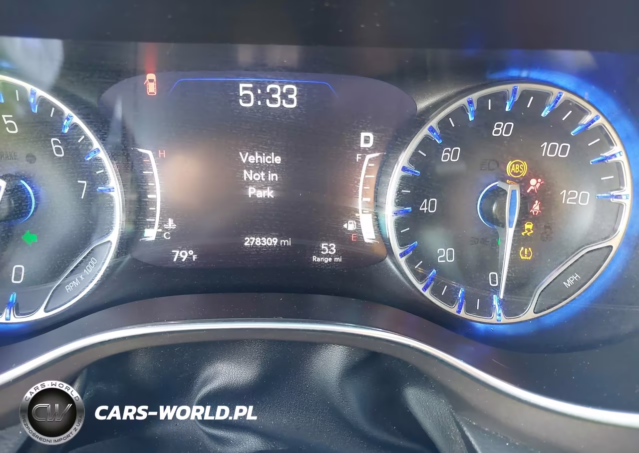 2017 Chrysler Pacifica Touring-L Plus VIN:2C4RC1EG6HR520814 - 7