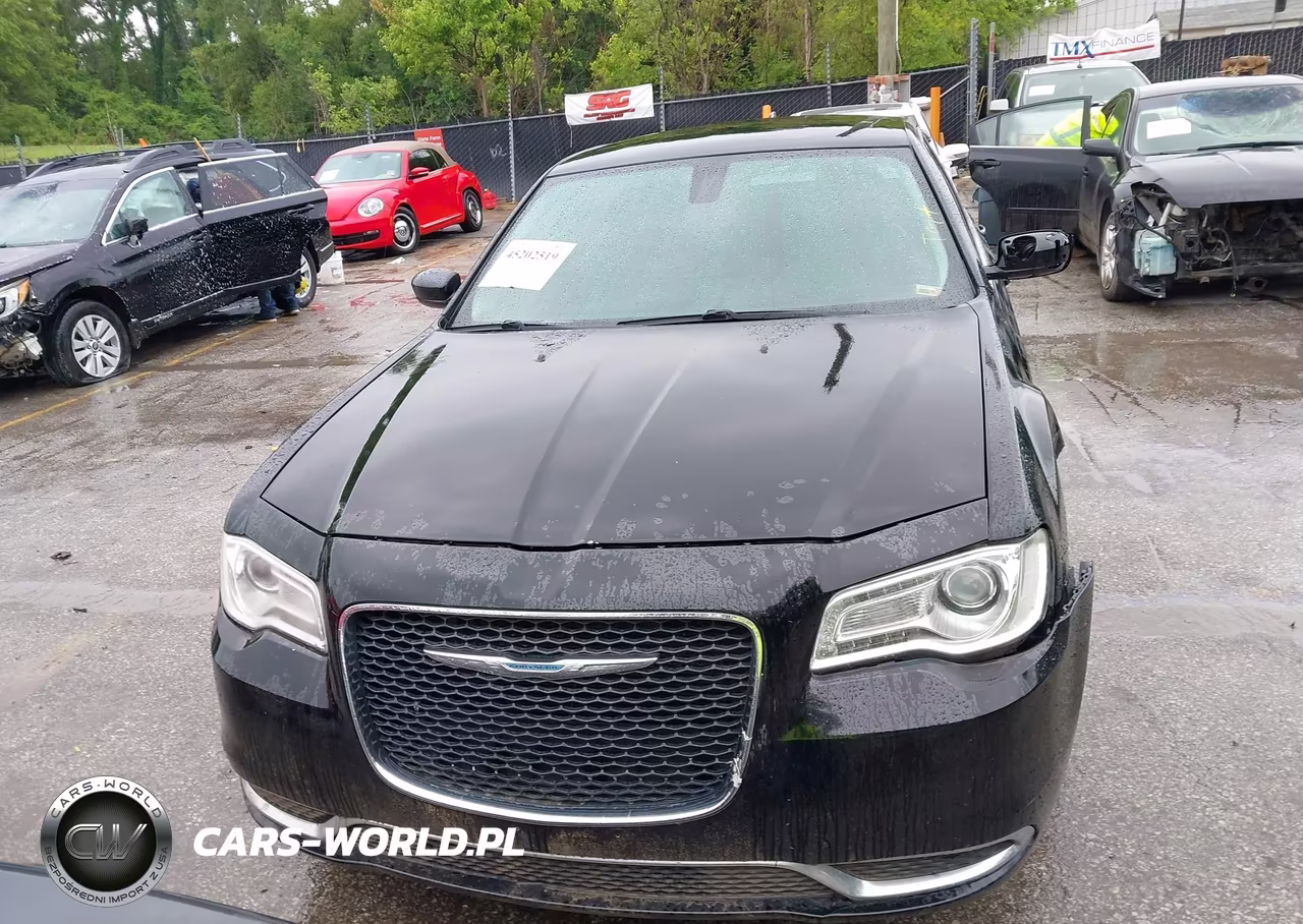 2015 Chrysler 300 Limited VIN:2C3CCAAG3FH898446 - 12
