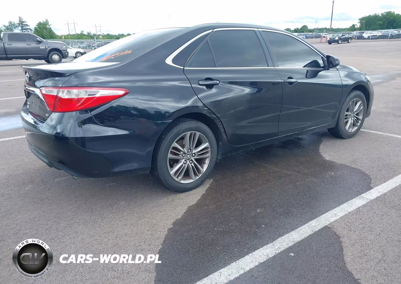 2016 Toyota Camry Se VIN:4T1BF1FK6GU261704 - 4