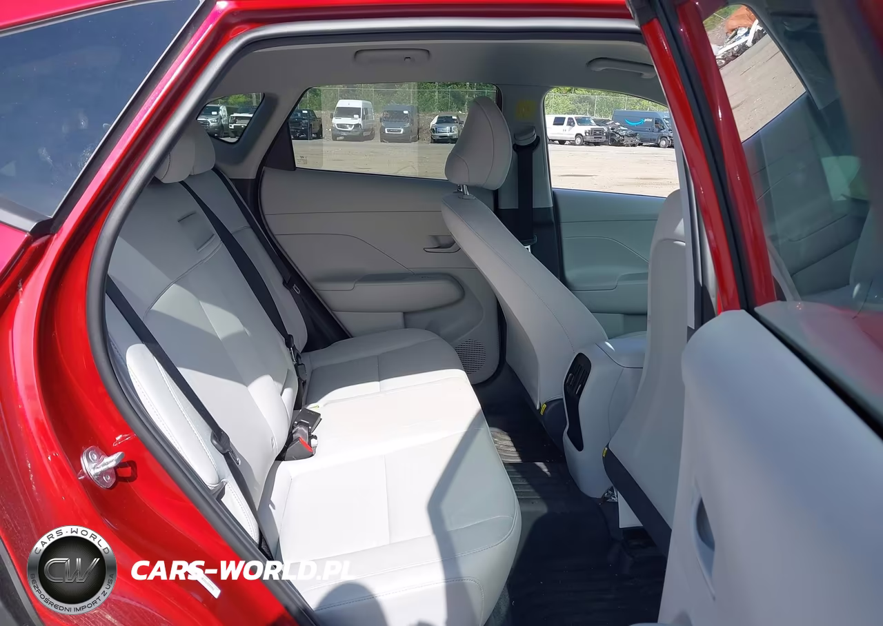 2025 Hyundai Kona Sel VIN:KM8HBCAB2SU228992 - 8