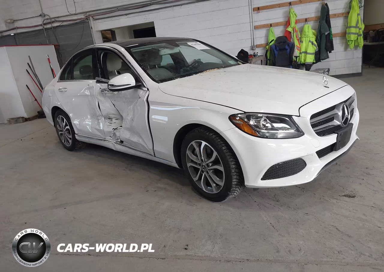 2018 Mercedes-Benz C 300 4Matic – zdjęcie 1 z 18