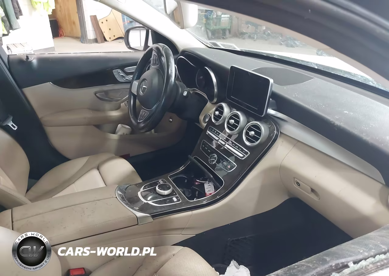 2018 Mercedes-Benz C 300 4Matic VIN:55SWF4KB4JU236912 - 5