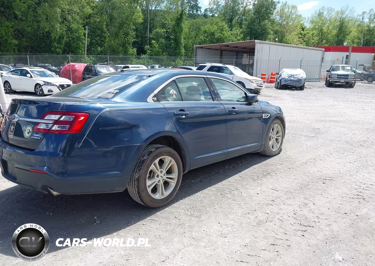 2017 Ford Taurus Sel VIN:1FAHP2E83HG118559 - 4