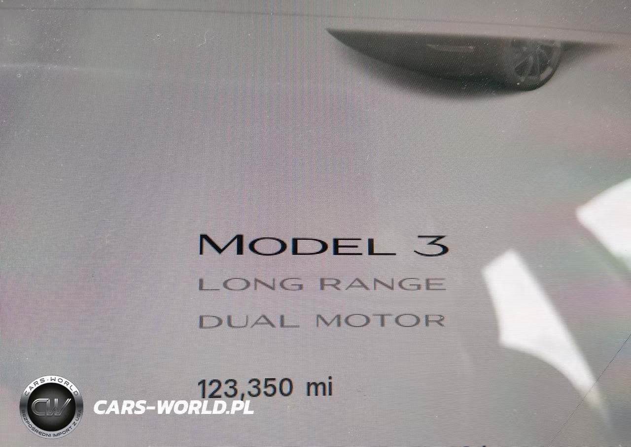 2018 Tesla Model 3 Long Range-Performance VIN:5YJ3E1EB9JF184694 - 16