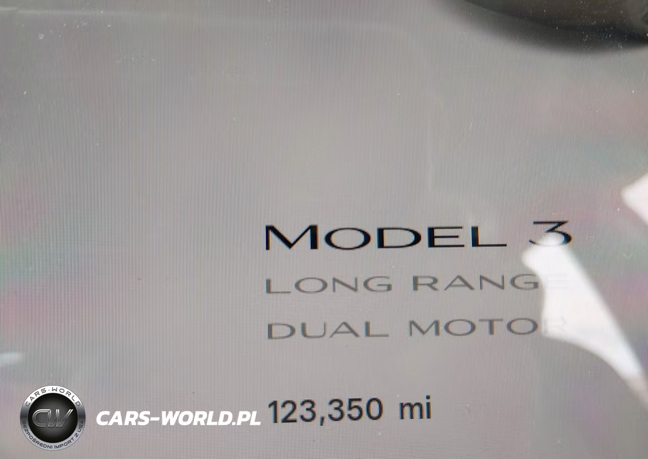 2018 Tesla Model 3 Long Range-Performance VIN:5YJ3E1EB9JF184694 - 7