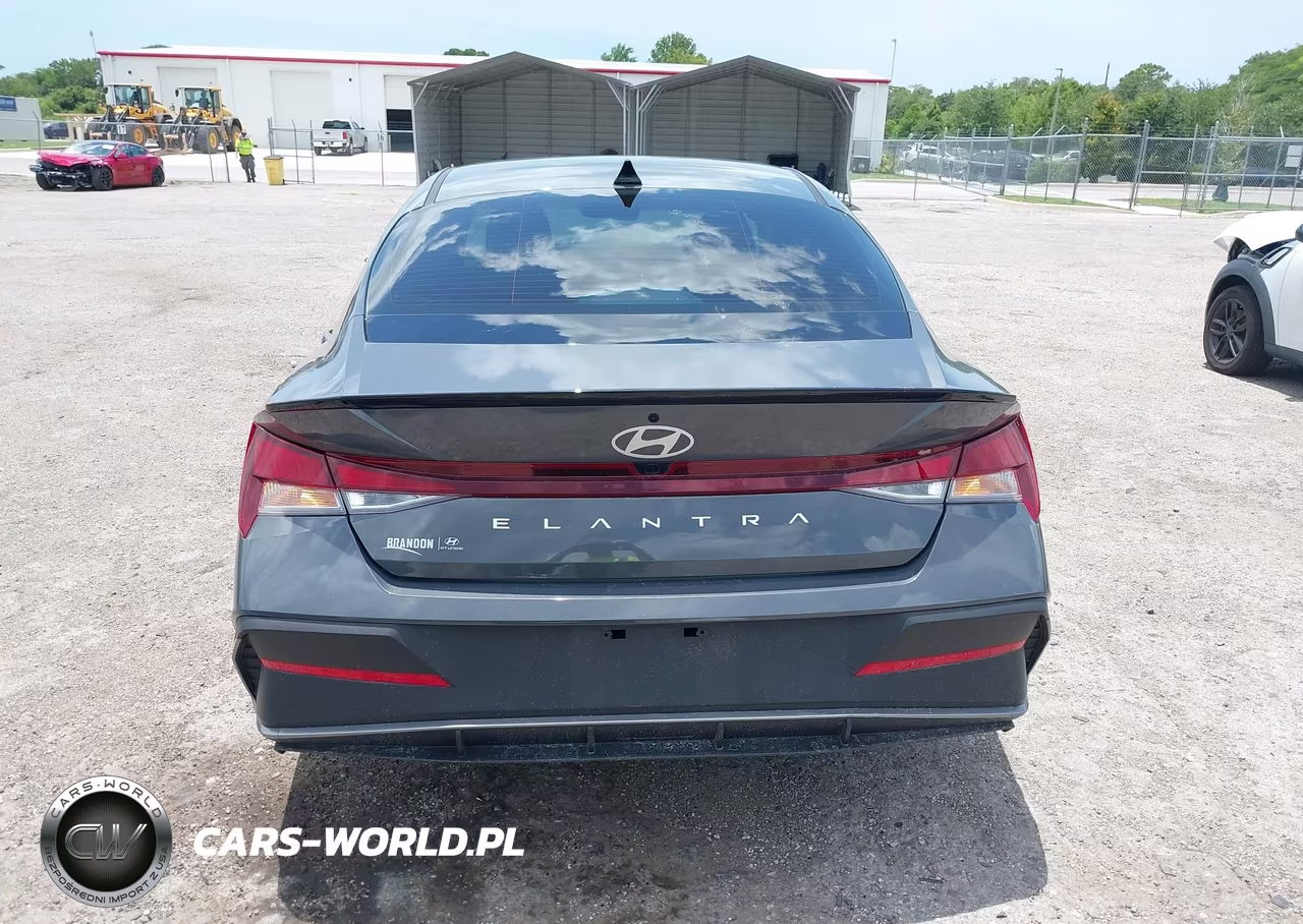 2025 Hyundai Elantra Sel Sport VIN:KMHLM4DG3SU957486 - 15