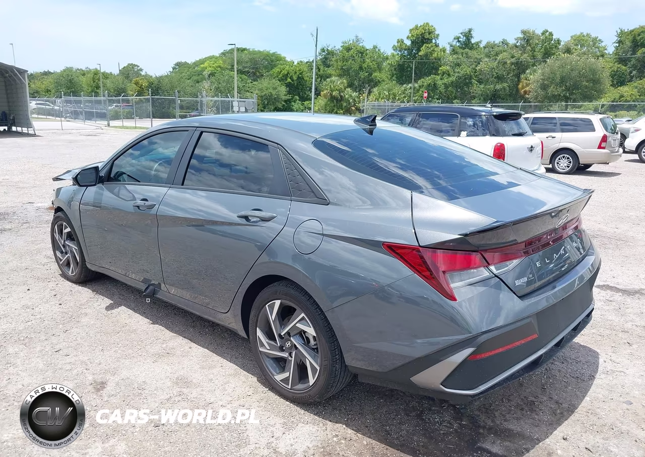 2025 Hyundai Elantra Sel Sport VIN:KMHLM4DG3SU957486 - 3