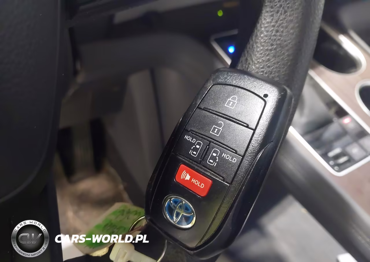 2024 Toyota Sienna Le VIN:5TDBSKFCXRS133407 - 11