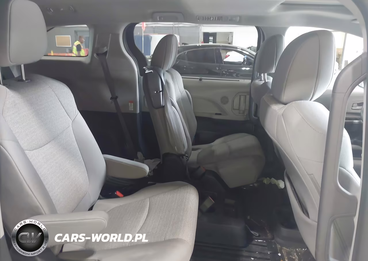 2024 Toyota Sienna Le VIN:5TDBSKFCXRS133407 - 8