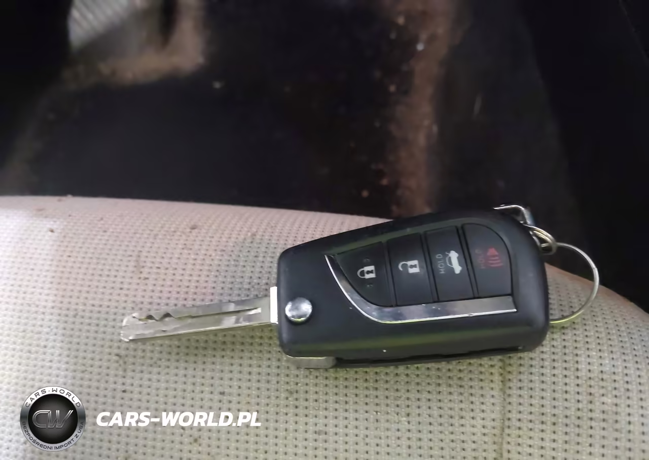 2021 Toyota Corolla Le VIN:JTDEPMAE2MJ135466 - 11