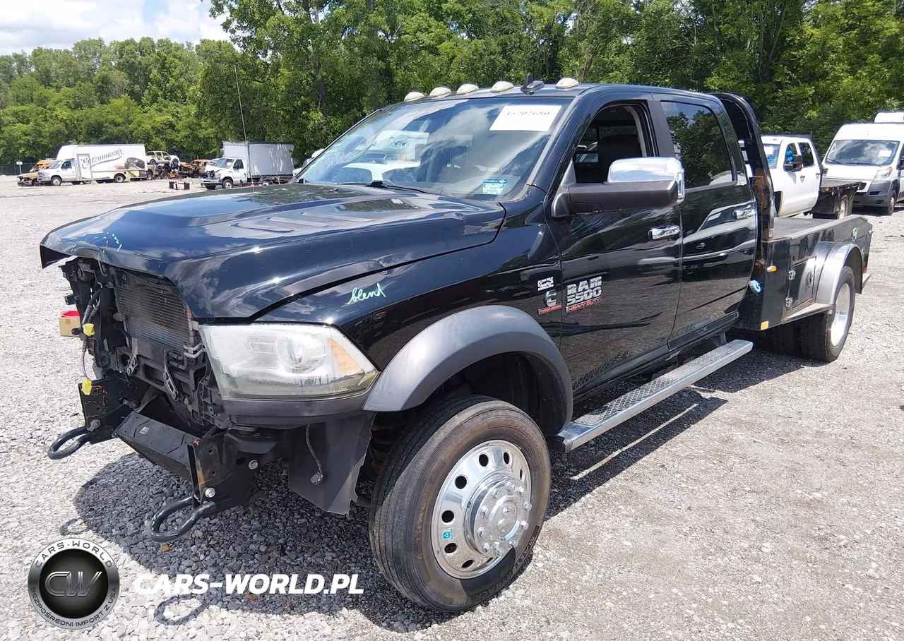 2015 Ram 5500 Chassis Tradesman-Slt-Laramie VIN:3C7WRNELXFG549163 - 2