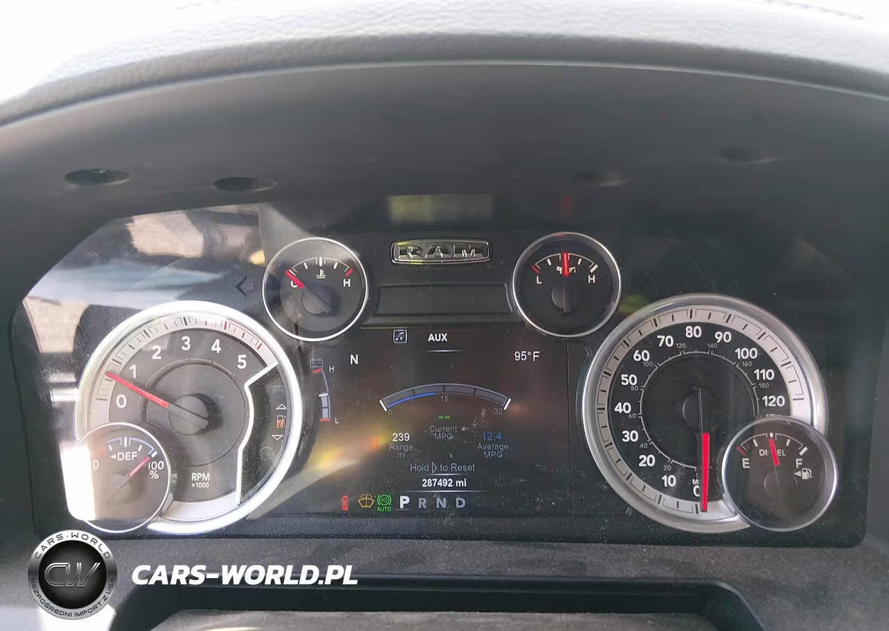 2015 Ram 5500 Chassis Tradesman-Slt-Laramie VIN:3C7WRNELXFG549163 - 5
