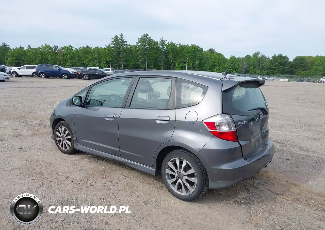 2012 Honda Fit Sport VIN:JHMGE8H5XCC002886 - 3