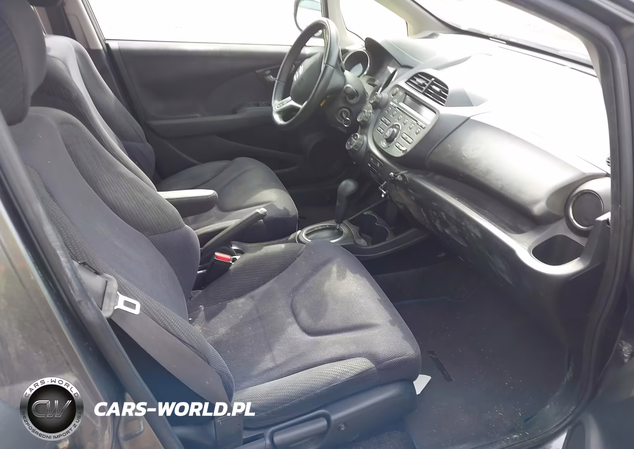 2012 Honda Fit Sport VIN:JHMGE8H5XCC002886 - 5
