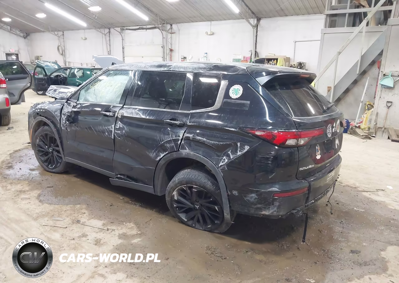 2024 Mitsubishi Outlander VIN:JA4J4VA80RZ069218 - 3