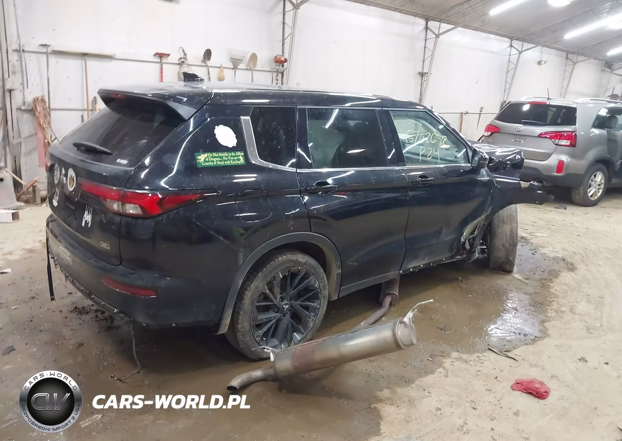 2024 Mitsubishi Outlander VIN:JA4J4VA80RZ069218 - 4
