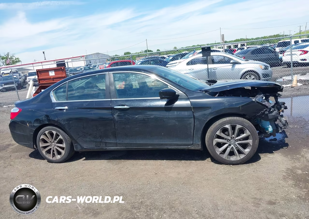 2015 Honda Accord Sport VIN:1HGCR2F56FA182888 - 13