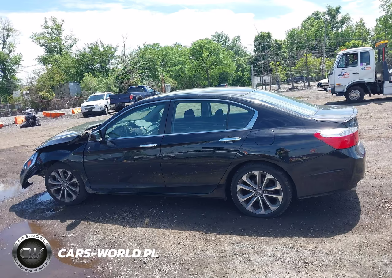 2015 Honda Accord Sport VIN:1HGCR2F56FA182888 - 14