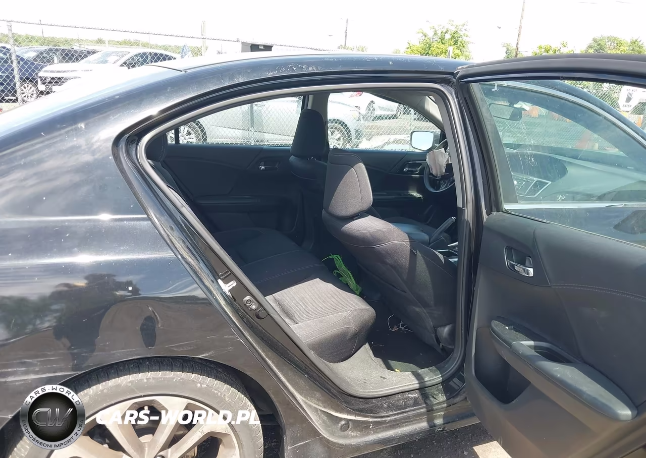 2015 Honda Accord Sport VIN:1HGCR2F56FA182888 - 8