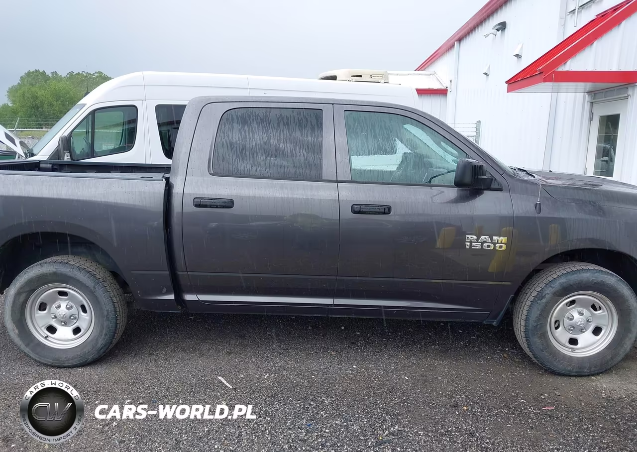 2018 Ram 1500 Tradesman 4X4 5'7 Box VIN:1C6RR7KG0JS300490 - 17
