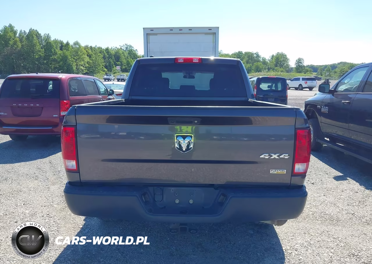2018 Ram 1500 Tradesman 4X4 5'7 Box VIN:1C6RR7KG0JS300490 - 20