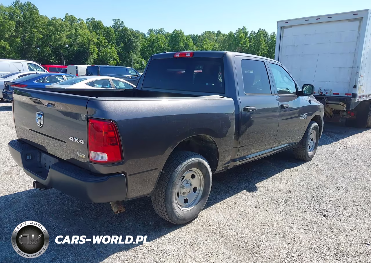 2018 Ram 1500 Tradesman 4X4 5'7 Box VIN:1C6RR7KG0JS300490 - 4