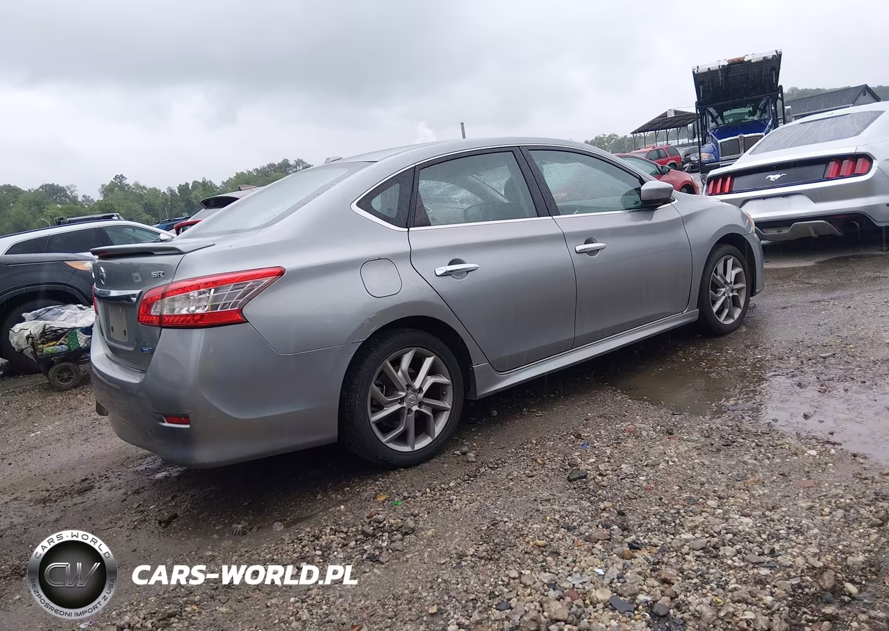 2013 Nissan Sentra Sr VIN:3N1AB7AP1DL697077 - 4