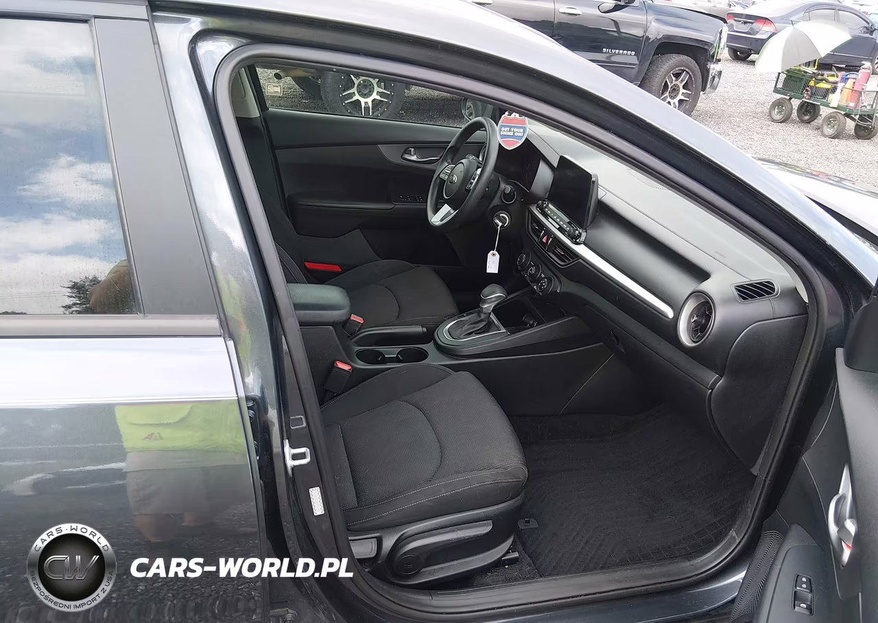 2021 Kia Forte Lxs VIN:3KPF24AD1ME371968 - 5