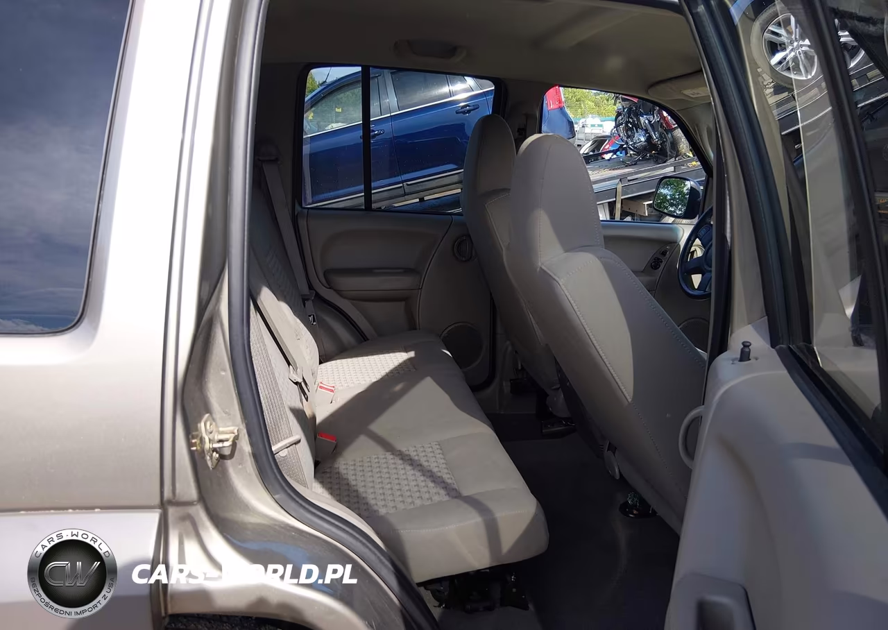 2007 Jeep Liberty Sport VIN:1J4GL48K17W670726 - 8