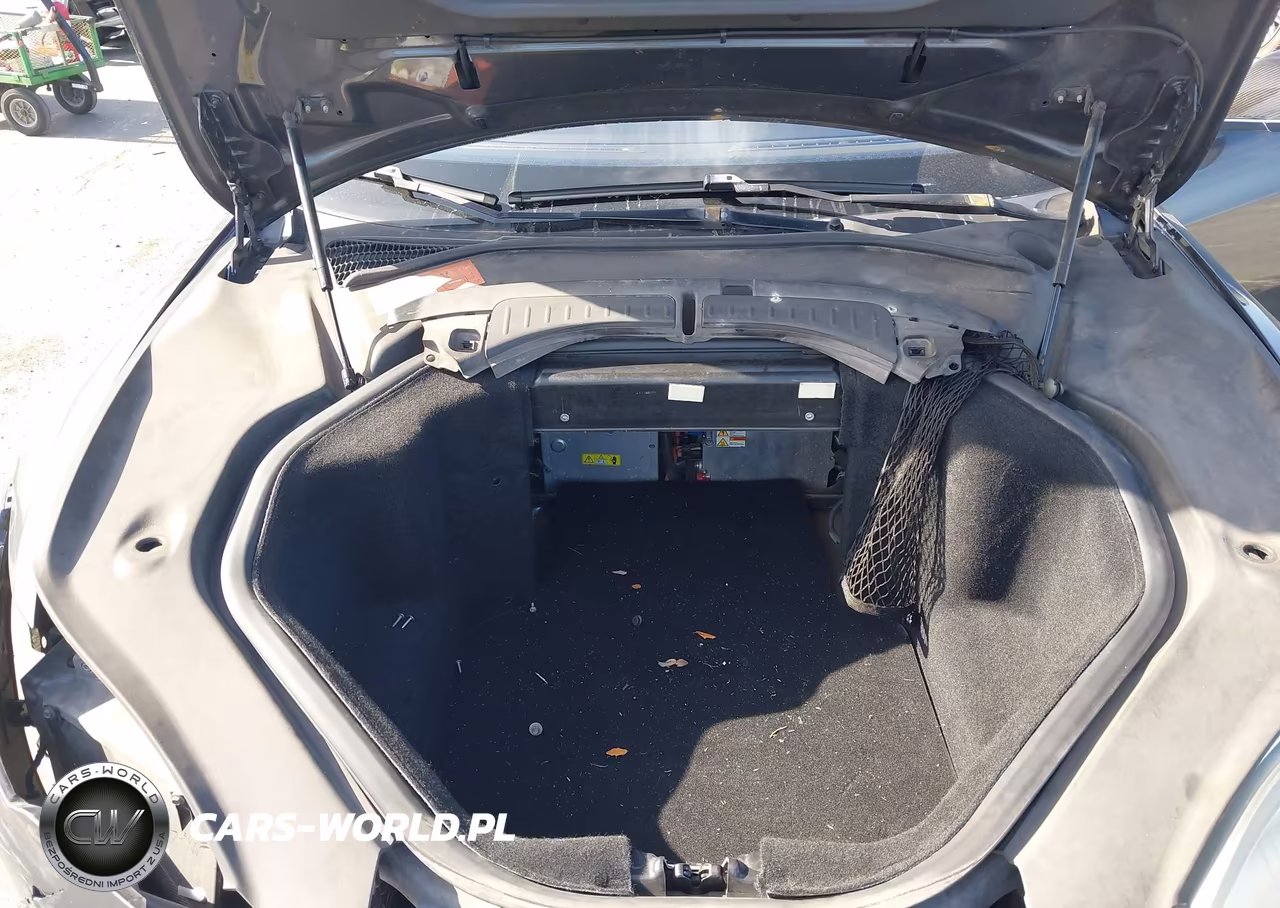 2014 Tesla Model S P85 VIN:5YJSA1H18EFP60758 - 10
