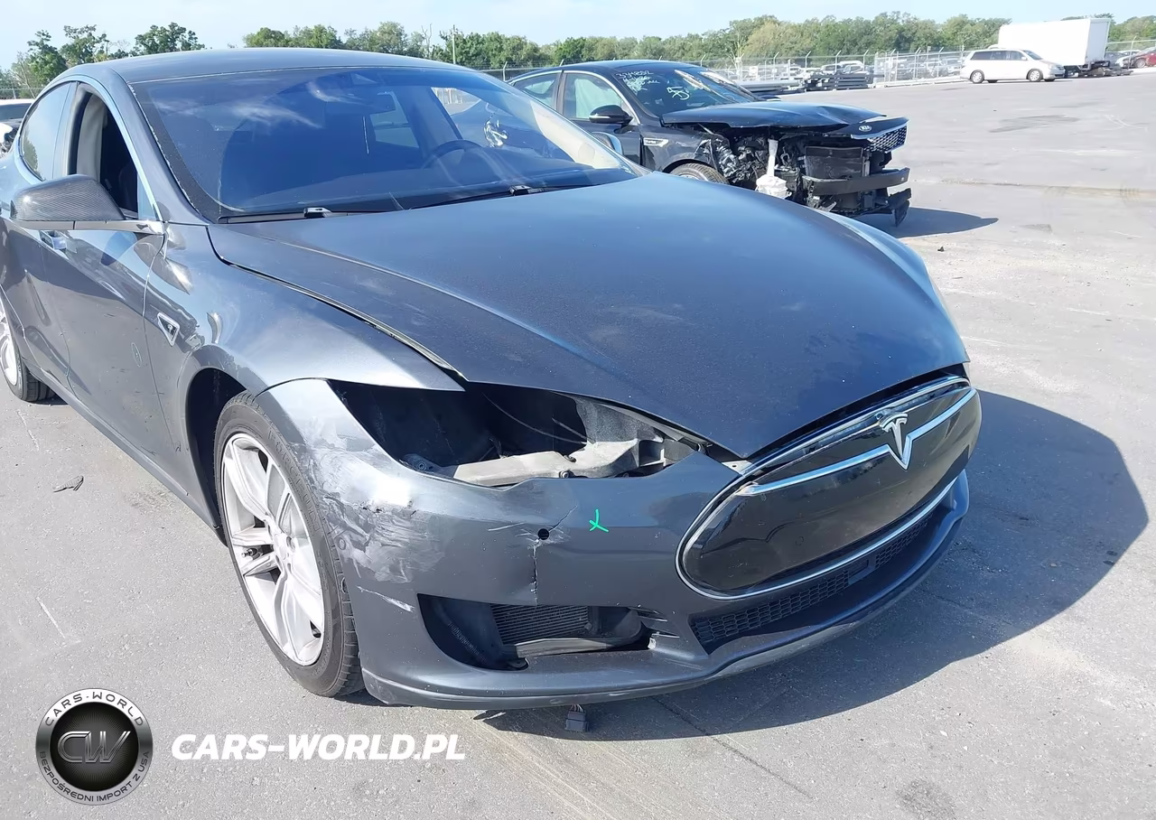 2014 Tesla Model S P85 VIN:5YJSA1H18EFP60758 - 6