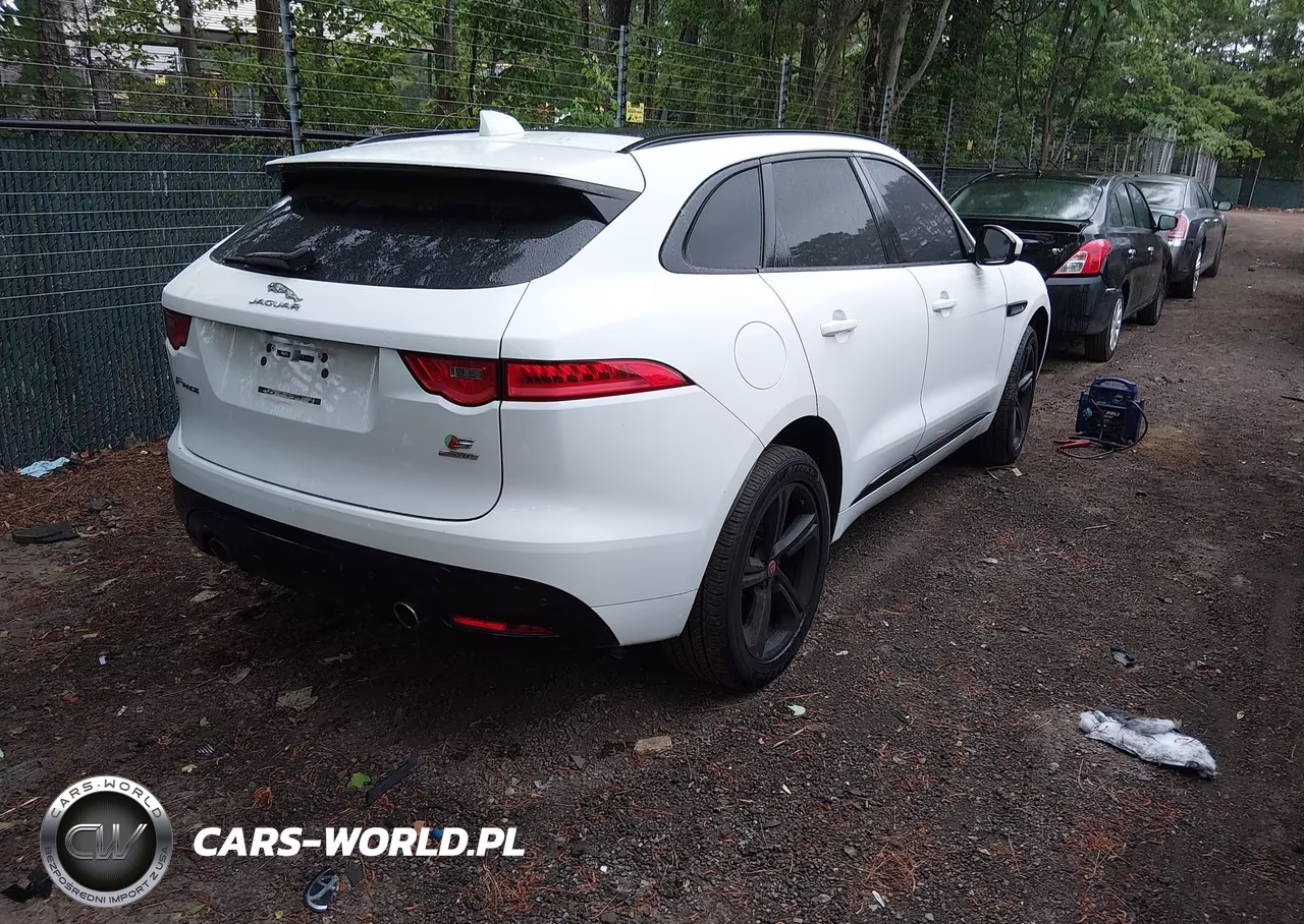 2017 Jaguar F-Pace S VIN:SADCM2BV9HA495363 - 4