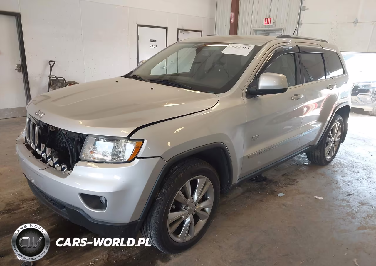 2011 Jeep Grand Cherokee Laredo VIN:1J4RR4GG0BC678024 - 2