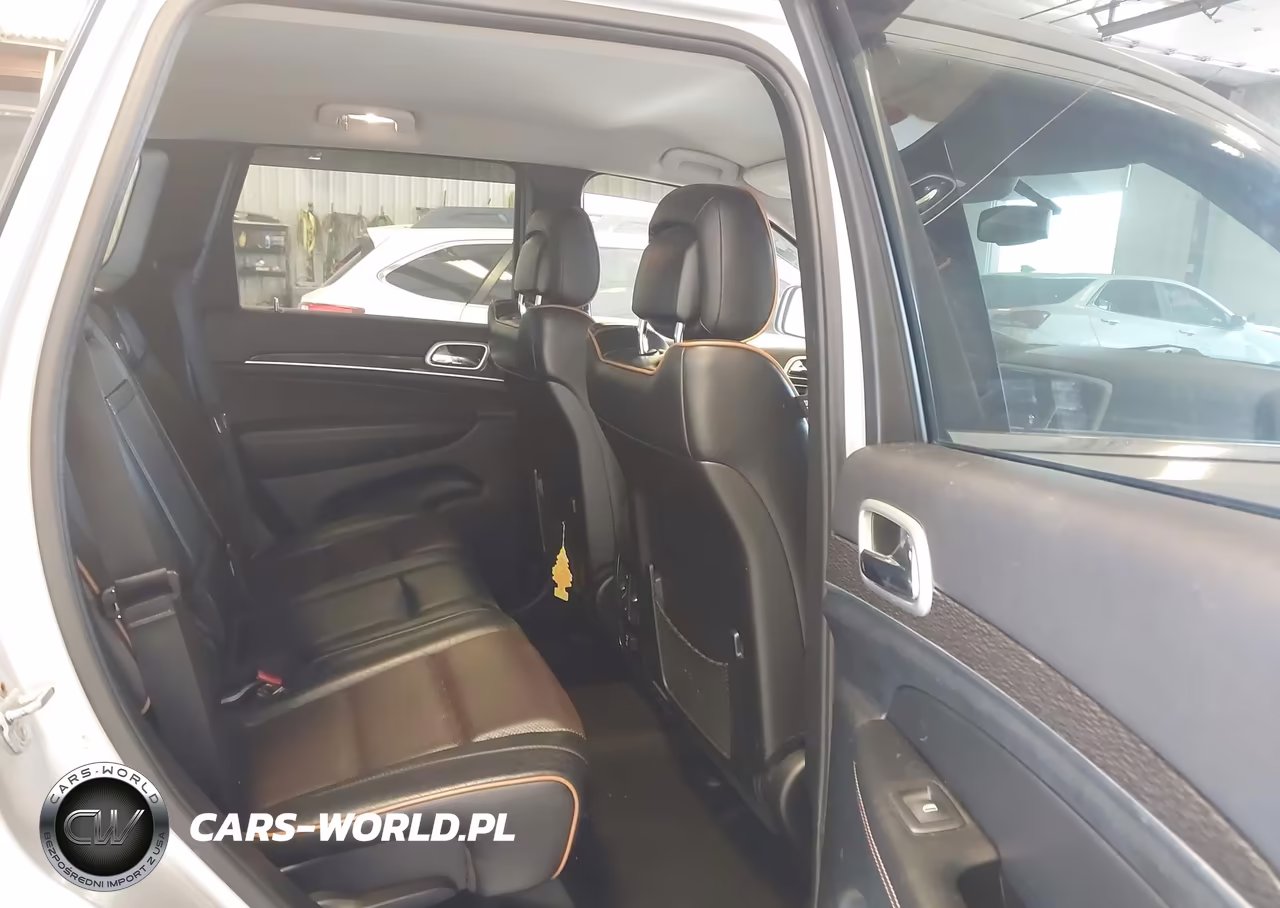 2011 Jeep Grand Cherokee Laredo VIN:1J4RR4GG0BC678024 - 8