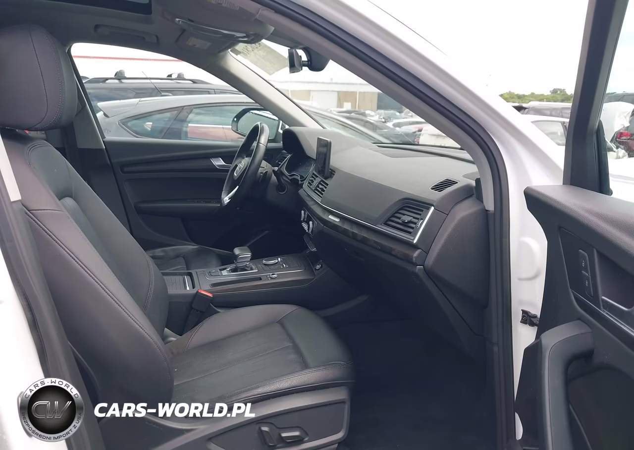 2020 Audi Q5 Premium 45 Tfsi Quattro S Tronic VIN:WA1ANAFY7L2011363 - 5