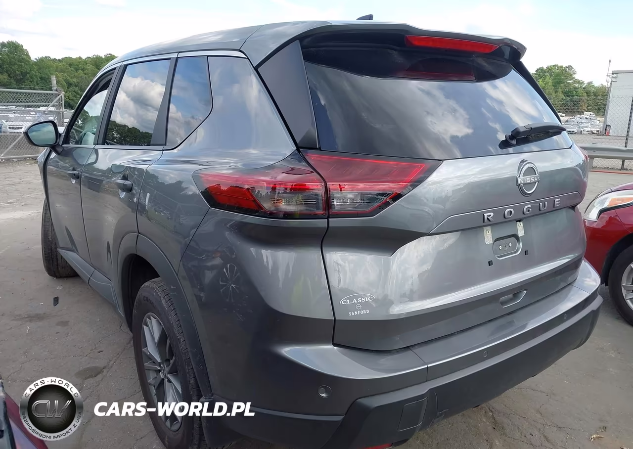 2026 Nissan Rogue S VIN:5N1BT3AA3TC721582 - 3
