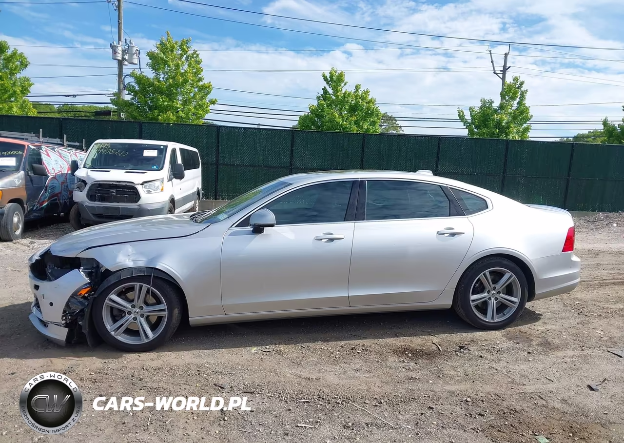 2018 Volvo S90 T5 Momentum VIN:LVY982MK2JP015379 - 14