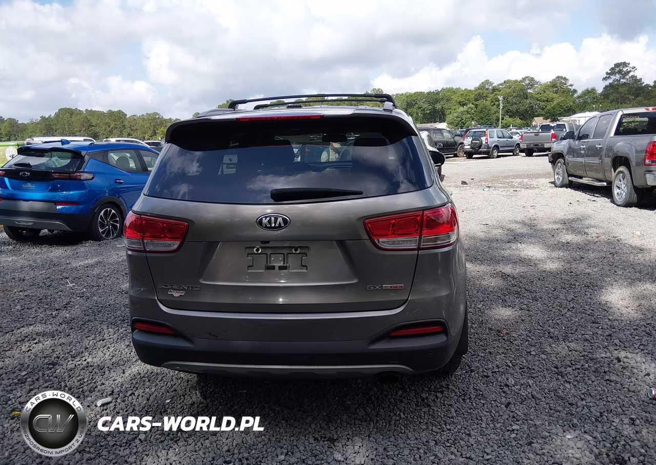 2016 Kia Sorento 2.0T Ex VIN:5XYPH4A15GG185477 - 16