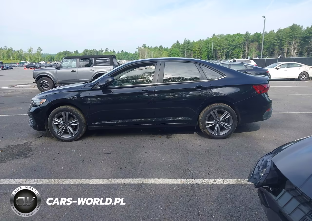 2023 Volkswagen Jetta 1.5T Se VIN:3VWEM7BU4PM049841 - 14