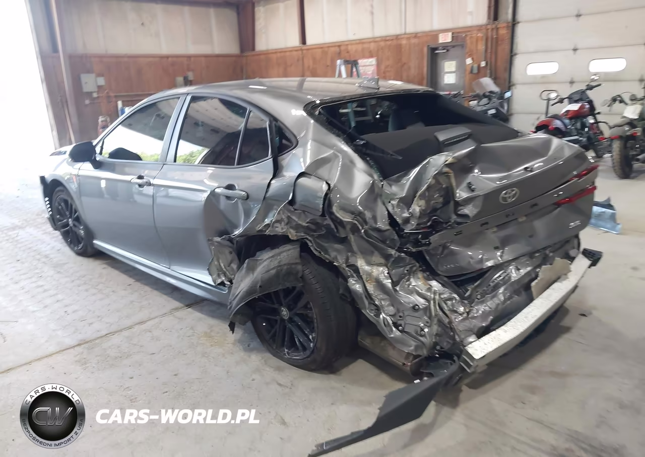 2026 Toyota Camry Se VIN:4T1DAACK1TU685281 - 3
