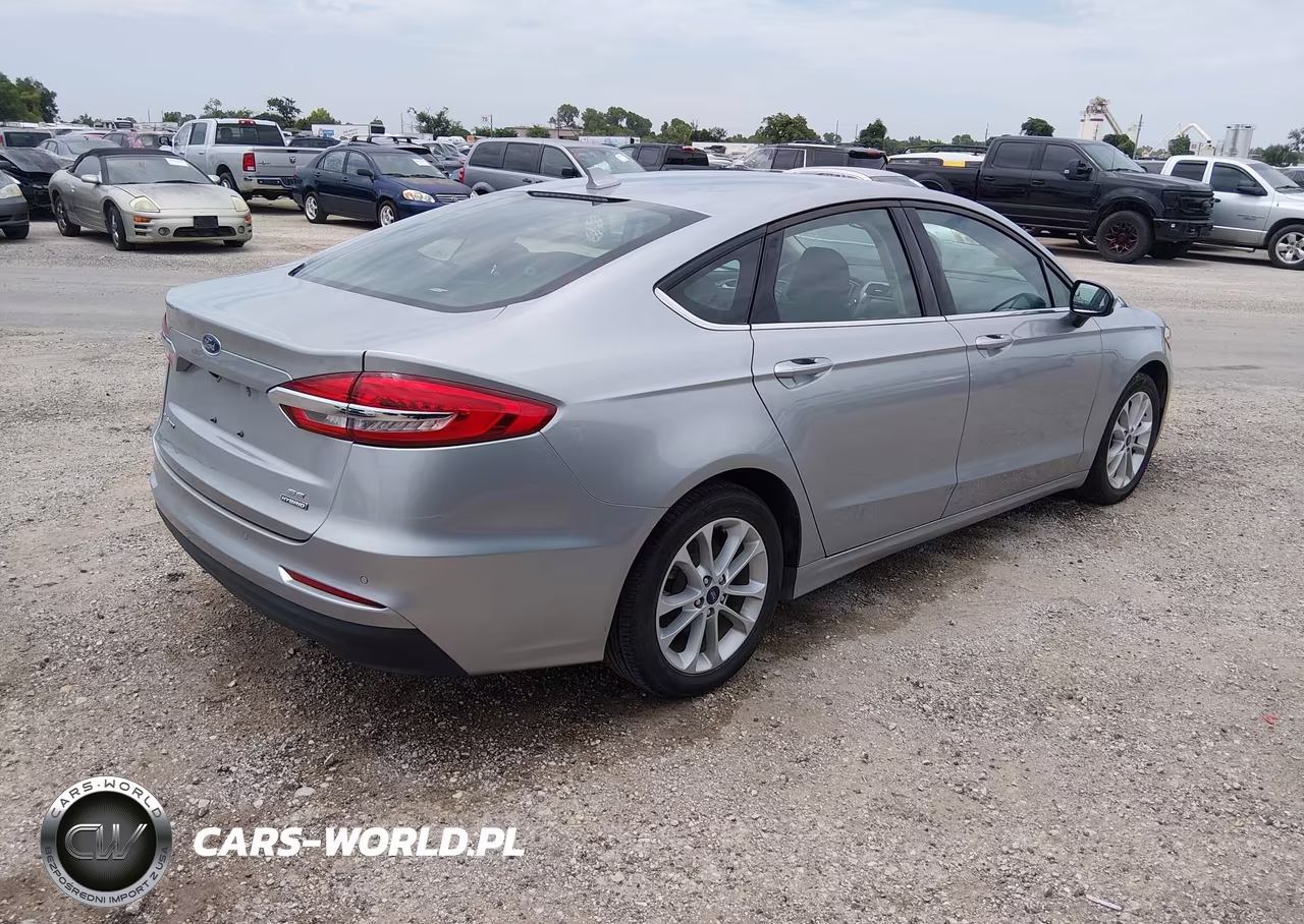 2020 Ford Fusion Hybrid Se VIN:3FA6P0LU4LR224743 - 4