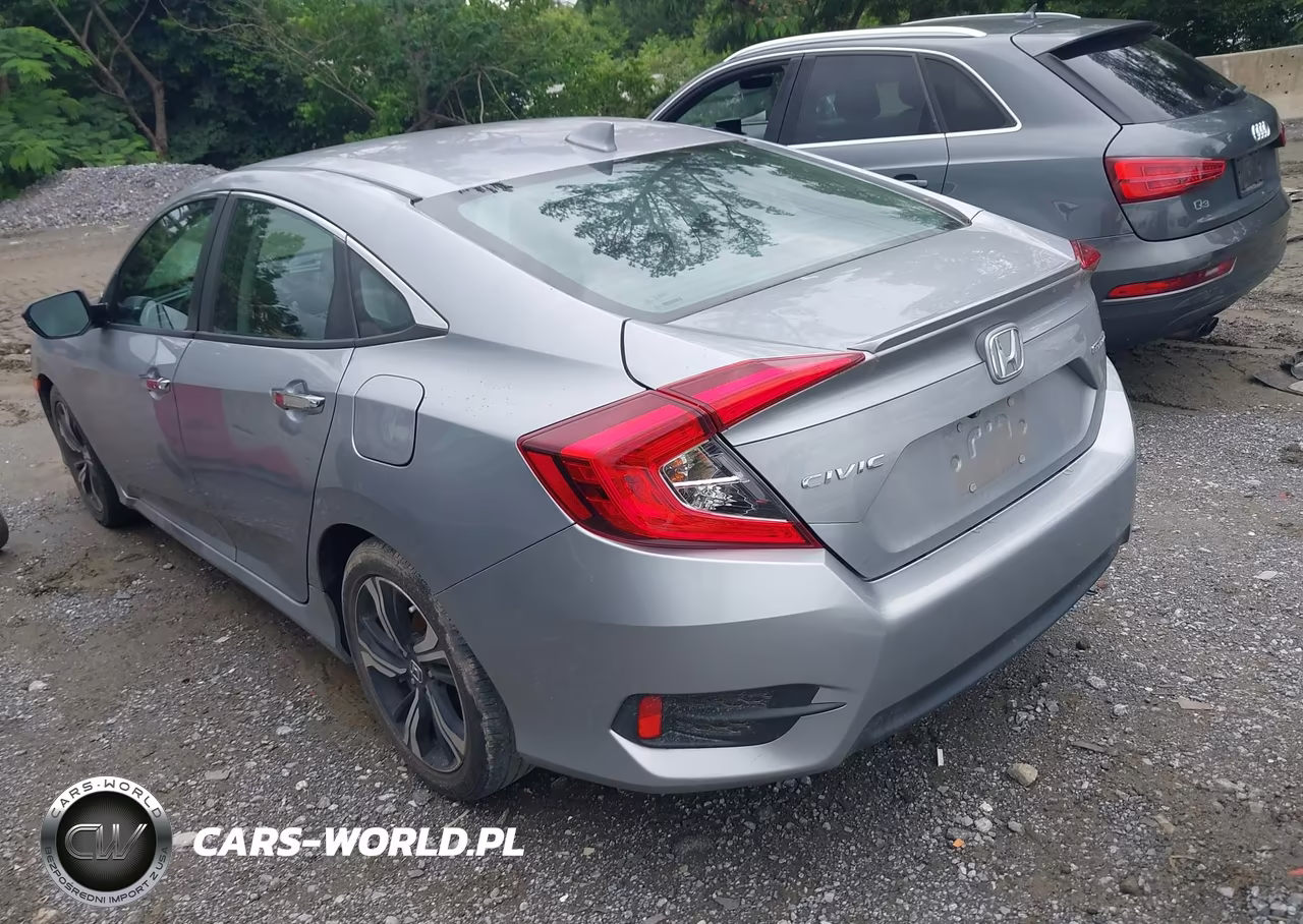 2017 Honda Civic Touring VIN:19XFC1F91HE018880 - 3